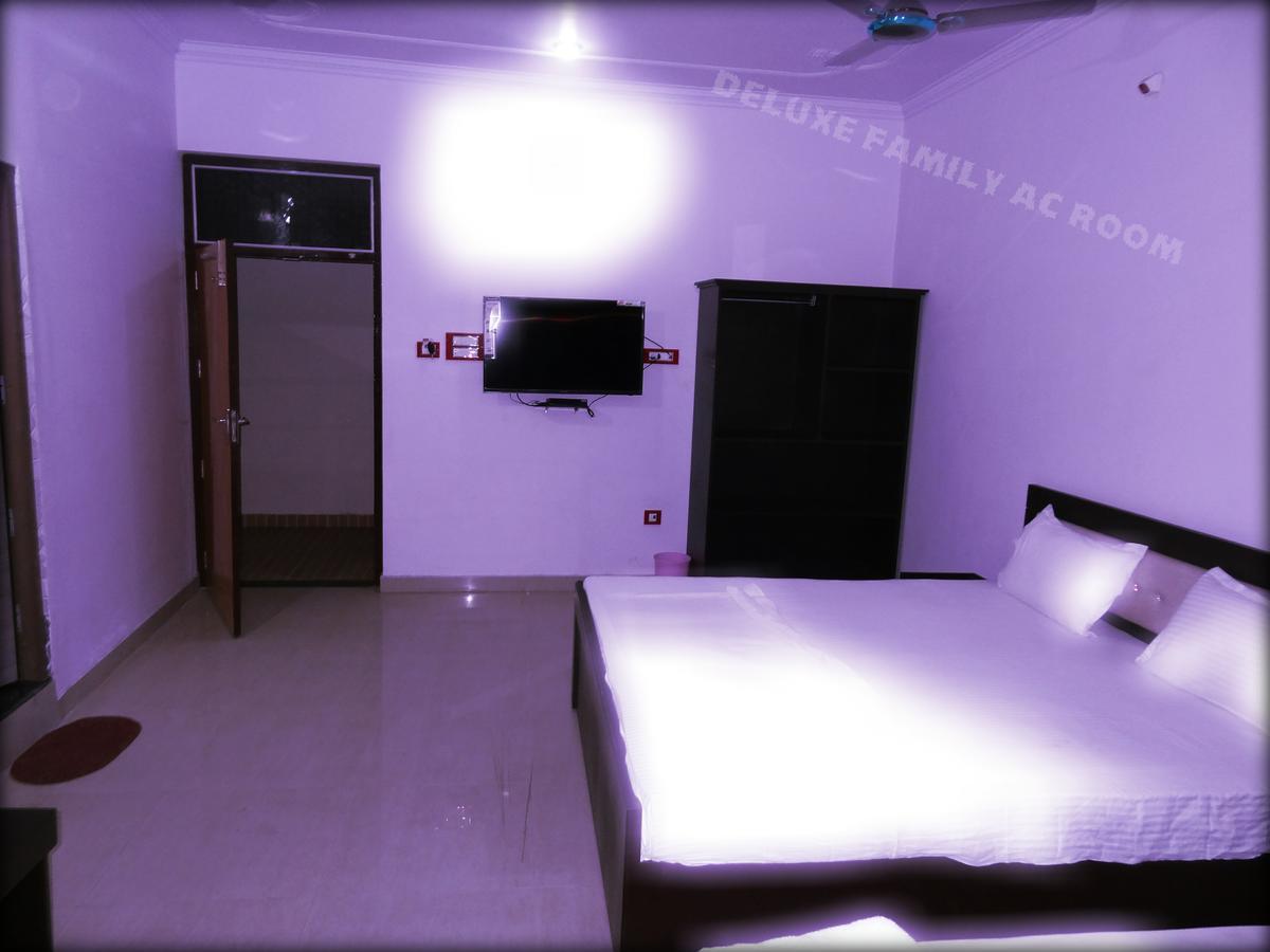 The Royal Hotel Chhatarpur Exterior foto
